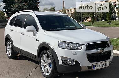 Внедорожник / Кроссовер Chevrolet Captiva 2011 в 