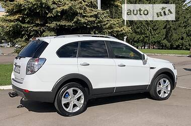 Внедорожник / Кроссовер Chevrolet Captiva 2011 в 