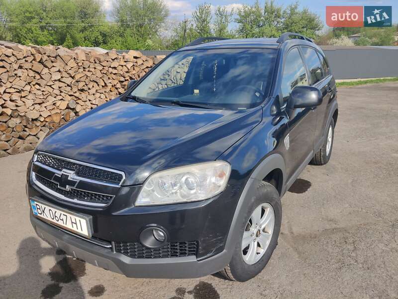 Внедорожник / Кроссовер Chevrolet Captiva 2009 в Демидовке