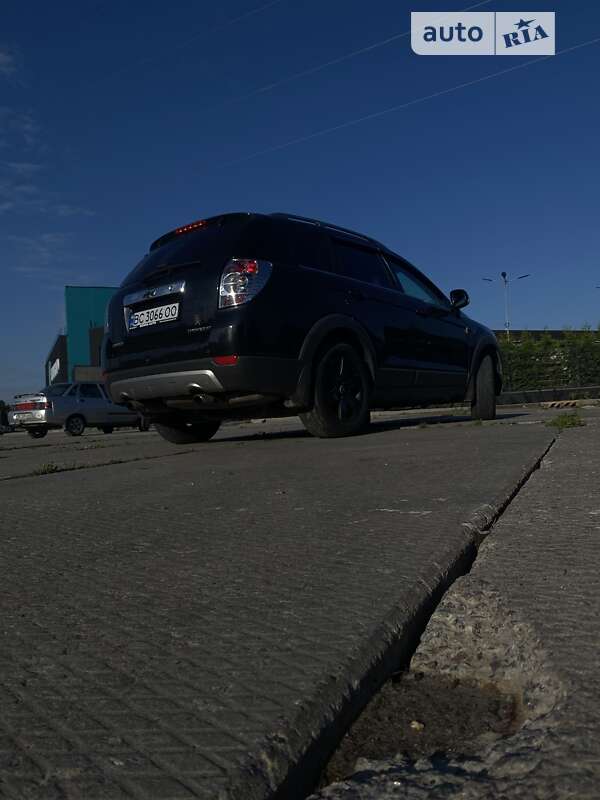 Внедорожник / Кроссовер Chevrolet Captiva 2011 в Львове