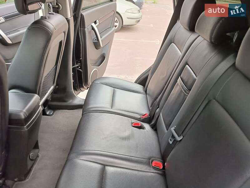 Внедорожник / Кроссовер Chevrolet Captiva 2012 в Житомире