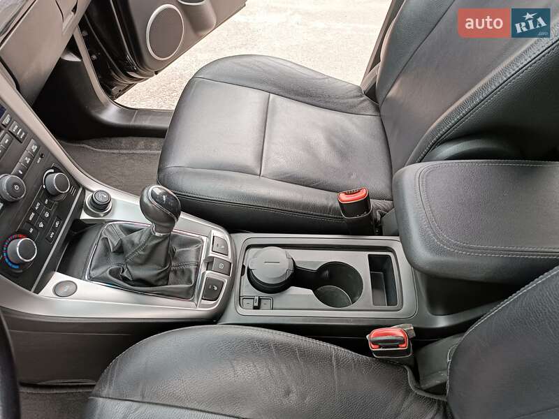 Внедорожник / Кроссовер Chevrolet Captiva 2012 в Житомире