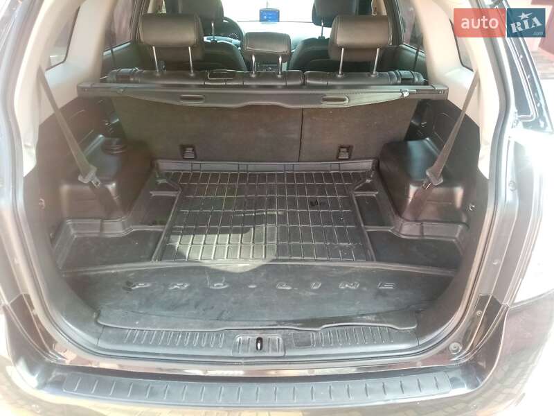 Внедорожник / Кроссовер Chevrolet Captiva 2011 в Царичанке