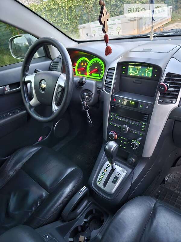 Позашляховик / Кросовер Chevrolet Captiva 2008 в Умані