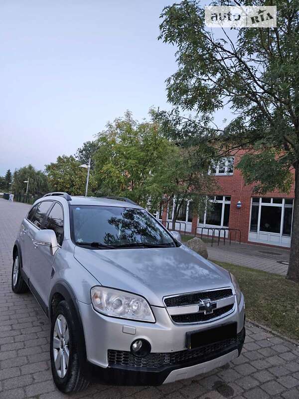 Позашляховик / Кросовер Chevrolet Captiva 2008 в Умані