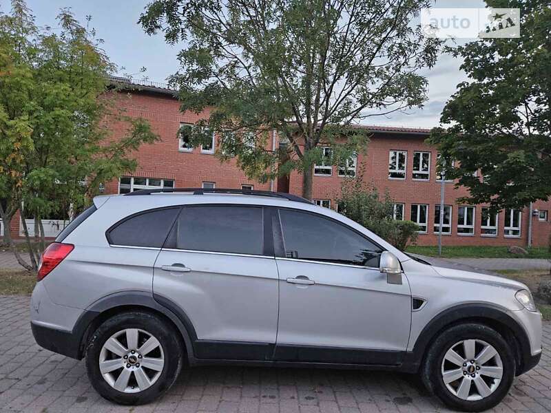 Позашляховик / Кросовер Chevrolet Captiva 2008 в Умані
