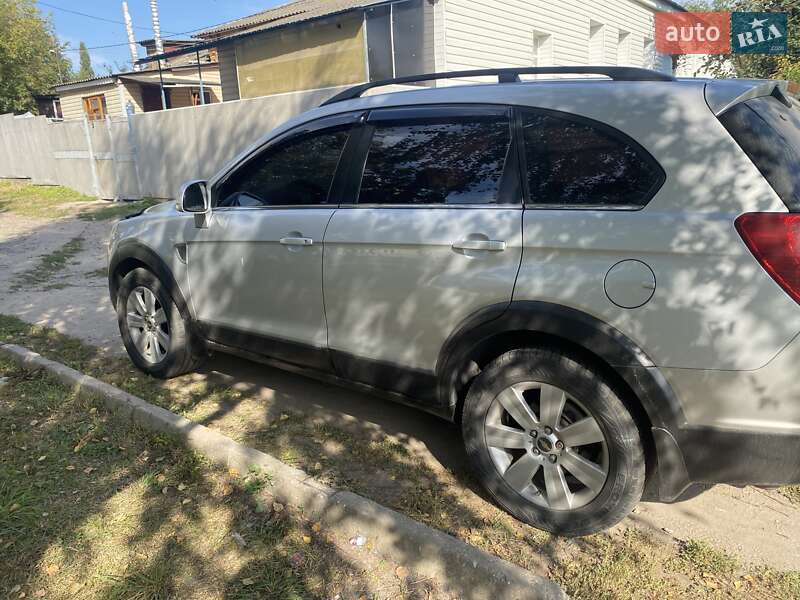 Позашляховик / Кросовер Chevrolet Captiva 2010 в Глухові