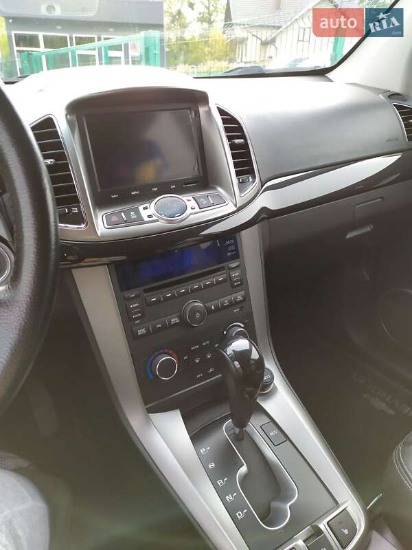 Позашляховик / Кросовер Chevrolet Captiva 2012 в Чернівцях