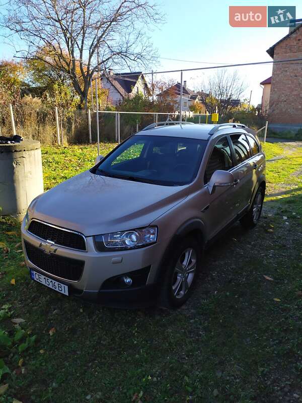Позашляховик / Кросовер Chevrolet Captiva 2012 в Чернівцях