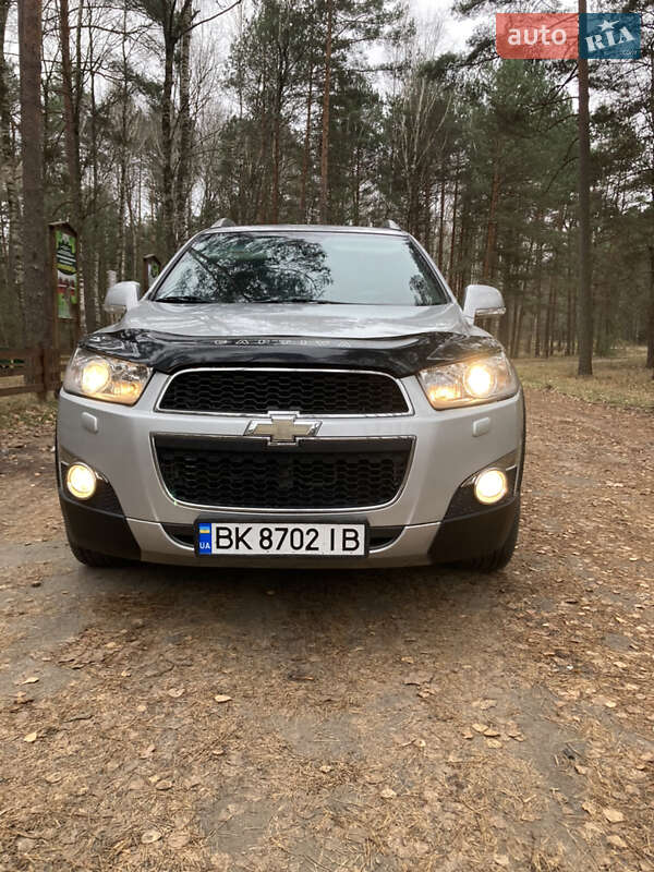 Внедорожник / Кроссовер Chevrolet Captiva 2012 в Ровно