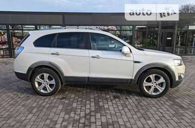 Позашляховик / Кросовер Chevrolet Captiva 2011 в Львові