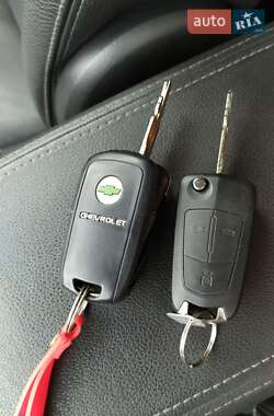 Внедорожник / Кроссовер Chevrolet Captiva 2012 в 