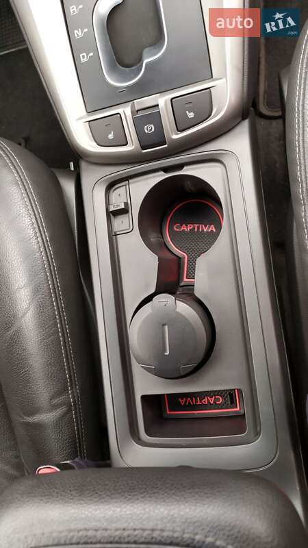 Позашляховик / Кросовер Chevrolet Captiva 2012 в Чернівцях