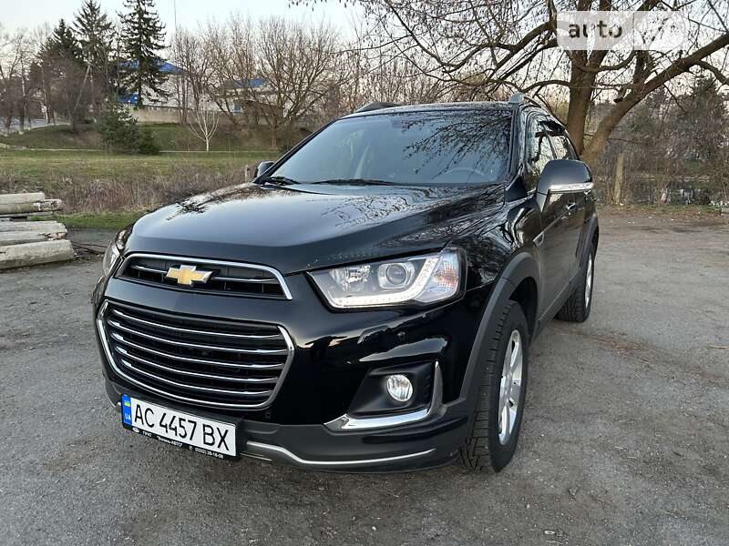 Позашляховик / Кросовер Chevrolet Captiva 2017 в Луцьку