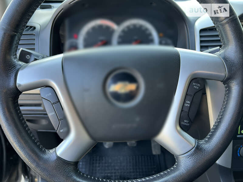 Внедорожник / Кроссовер Chevrolet Captiva 2009 в Луцке