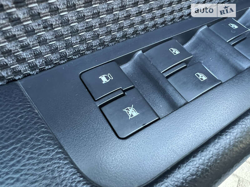 Внедорожник / Кроссовер Chevrolet Captiva 2009 в Луцке
