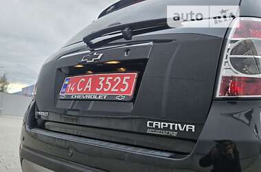 Позашляховик / Кросовер Chevrolet Captiva 2014 в Івано-Франківську