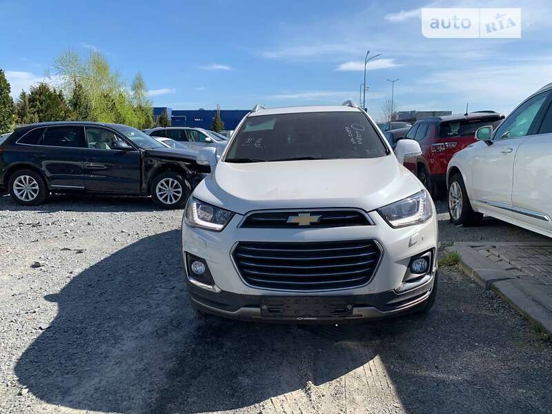 Внедорожник / Кроссовер Chevrolet Captiva 2017 в Львове