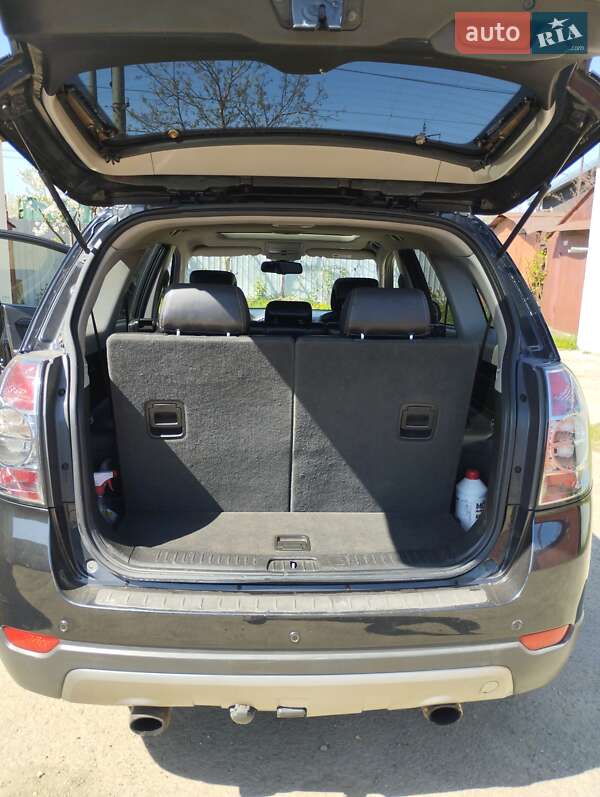 Позашляховик / Кросовер Chevrolet Captiva 2011 в Стрию