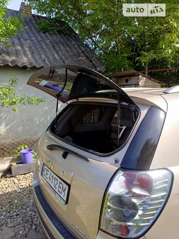 Позашляховик / Кросовер Chevrolet Captiva 2012 в Чернівцях