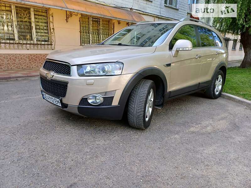 Позашляховик / Кросовер Chevrolet Captiva 2012 в Чернівцях