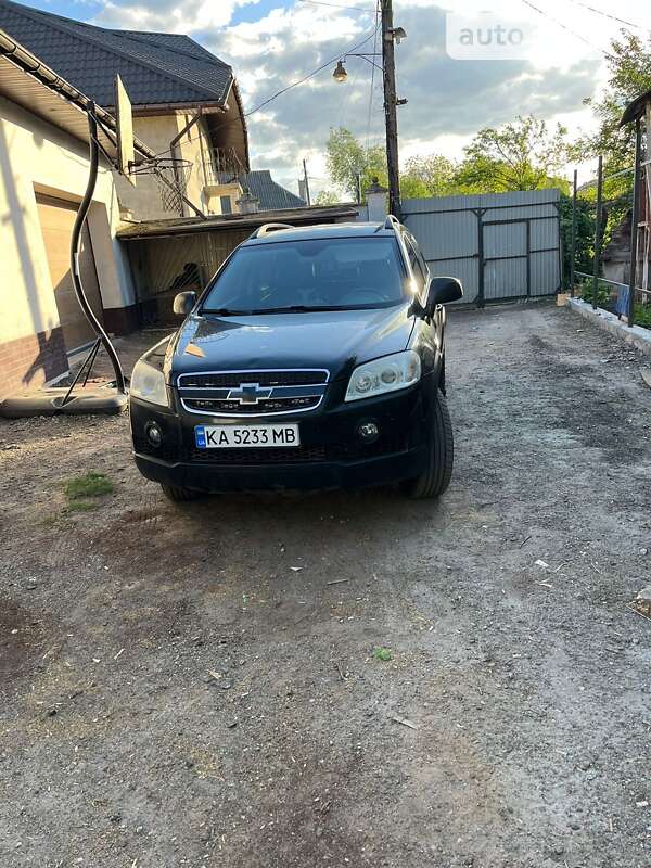 Позашляховик / Кросовер Chevrolet Captiva 2008 в Києві