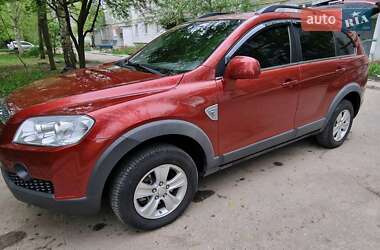 Позашляховик / Кросовер Chevrolet Captiva 2009 в 