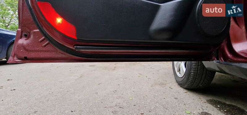 Позашляховик / Кросовер Chevrolet Captiva 2009 в Харкові фото 3 Позашляховик / Кросовер Chevrolet Captiva 2009 в Харкові