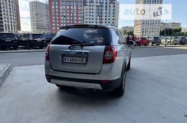 Позашляховик / Кросовер Chevrolet Captiva 2011 в Києві