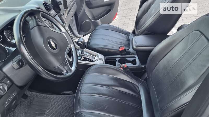 Позашляховик / Кросовер Chevrolet Captiva 2014 в Львові