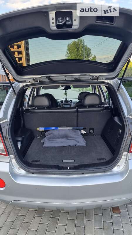 Позашляховик / Кросовер Chevrolet Captiva 2014 в Львові