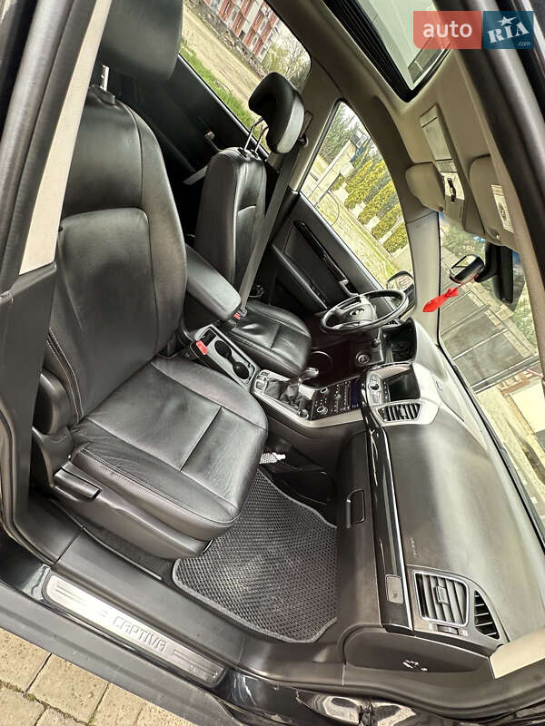 Внедорожник / Кроссовер Chevrolet Captiva 2011 в Хмельницком