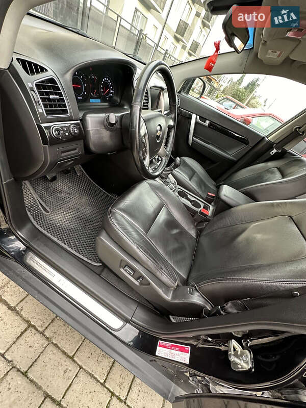 Внедорожник / Кроссовер Chevrolet Captiva 2011 в Хмельницком
