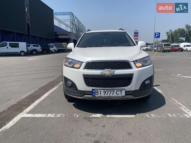 Внедорожник / Кроссовер Chevrolet Captiva 2014 в Полтаве