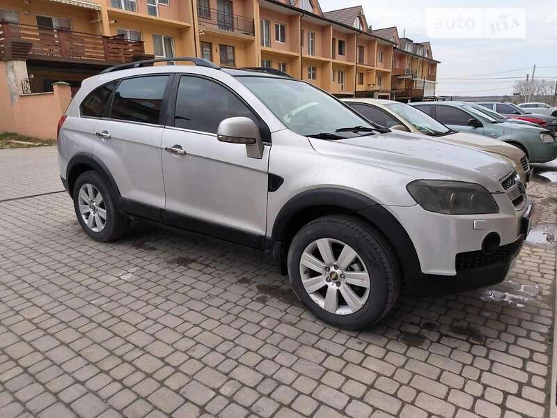 Позашляховик / Кросовер Chevrolet Captiva 2007 в Львові