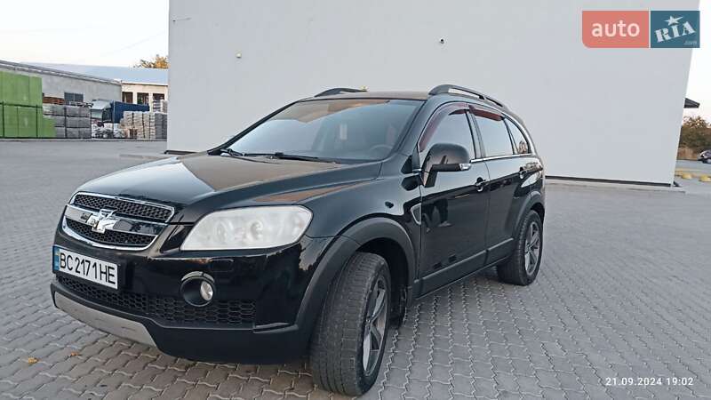 Позашляховик / Кросовер Chevrolet Captiva 2007 в Бориславі
