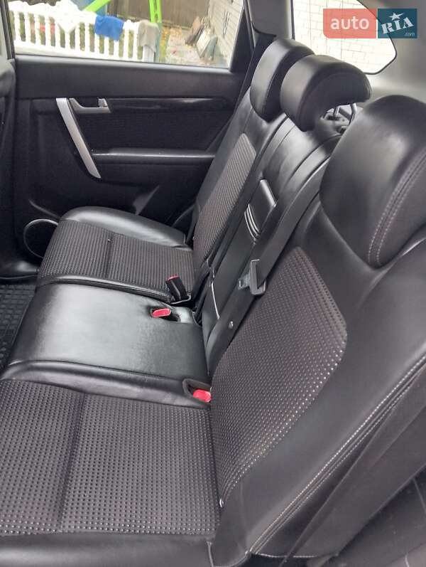 Внедорожник / Кроссовер Chevrolet Captiva 2011 в Борщеве