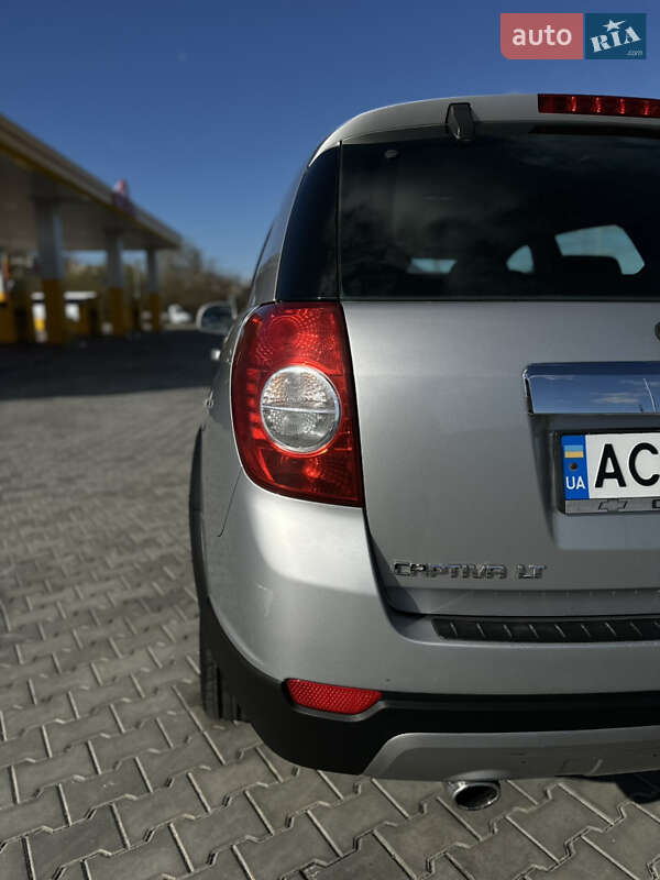Позашляховик / Кросовер Chevrolet Captiva 2006 в Луцьку