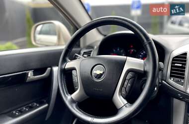 Внедорожник / Кроссовер Chevrolet Captiva 2012 в 