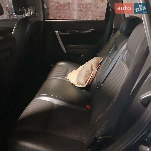 Внедорожник / Кроссовер Chevrolet Captiva 2011 в Сокале