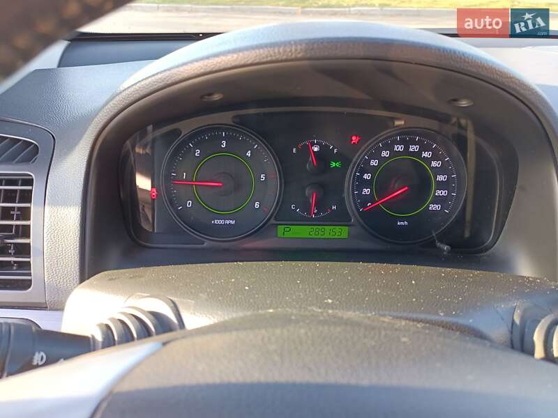 Позашляховик / Кросовер Chevrolet Captiva 2010 в Володимирі