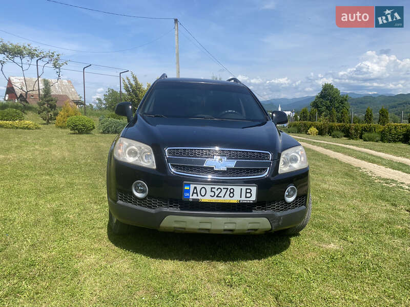Позашляховик / Кросовер Chevrolet Captiva 2006 в Тячеві фото 2 Позашляховик / Кросовер Chevrolet Captiva 2006 в Тячеві