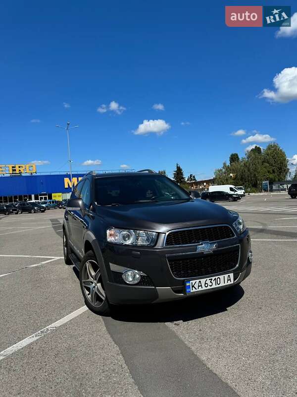 Внедорожник / Кроссовер Chevrolet Captiva 2012 в Киеве