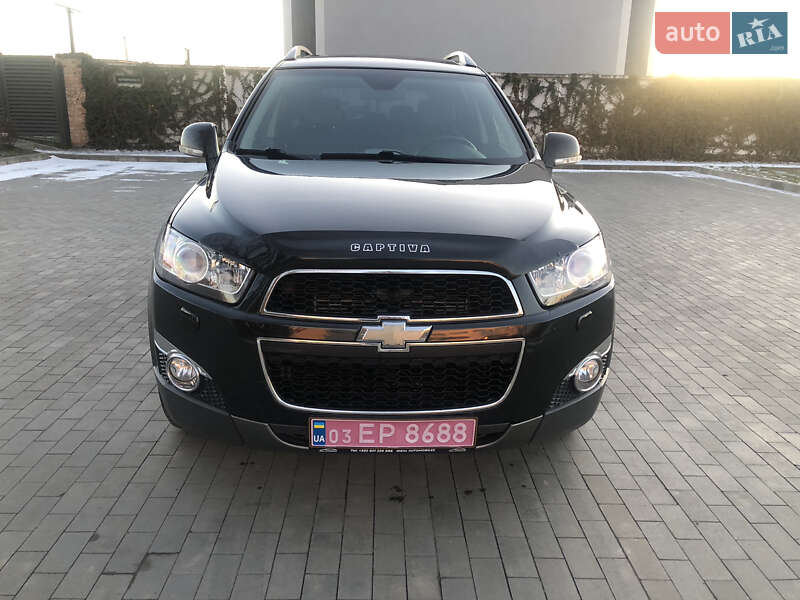 Позашляховик / Кросовер Chevrolet Captiva 2011 в Луцьку