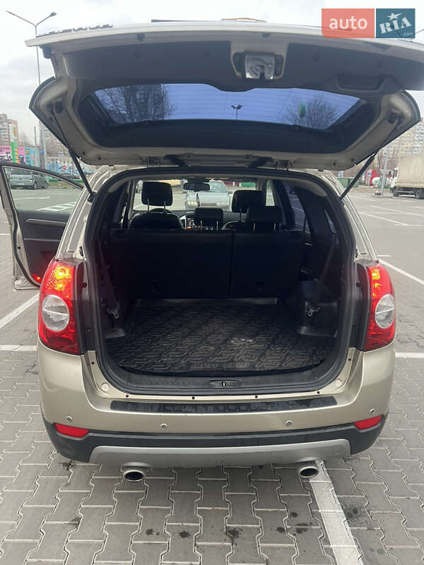 Внедорожник / Кроссовер Chevrolet Captiva 2007 в Киеве