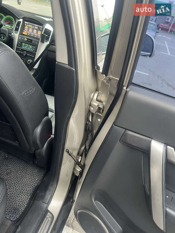 Внедорожник / Кроссовер Chevrolet Captiva 2007 в Киеве