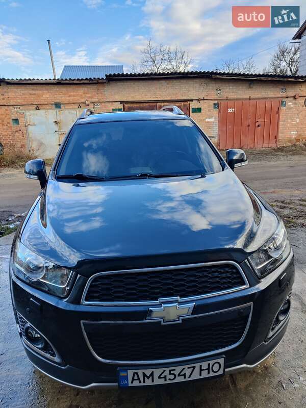 Позашляховик / Кросовер Chevrolet Captiva 2013 в Києві