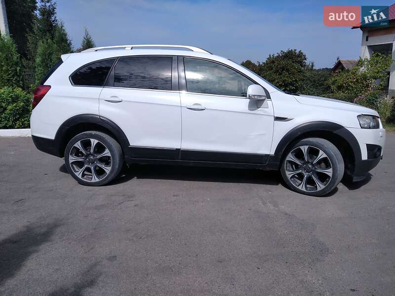 Внедорожник / Кроссовер Chevrolet Captiva 2013 в Тернополе