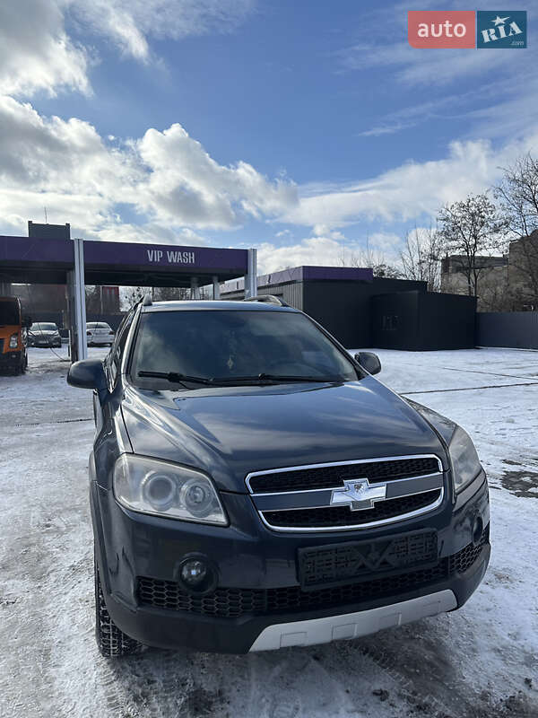Внедорожник / Кроссовер Chevrolet Captiva 2008 в Ровно