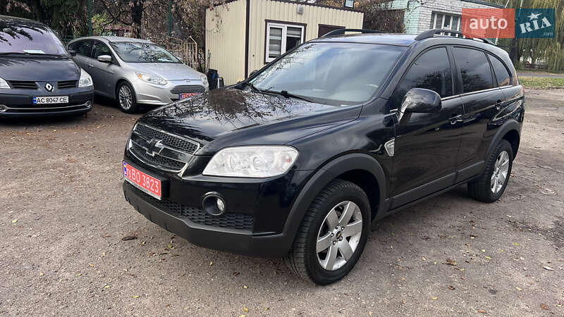 Внедорожник / Кроссовер Chevrolet Captiva 2010 в 